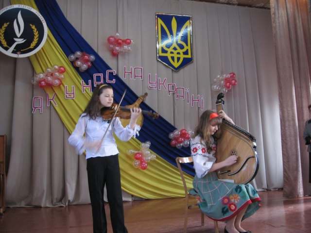 Дует Катерина Пасічна та Олександра Сизченко